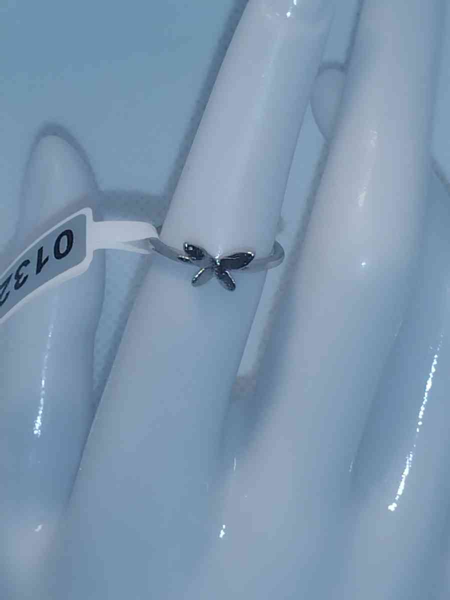 Butterfly Retro Geometric Ring - Roanoke, Virginia - FleaMarketBay