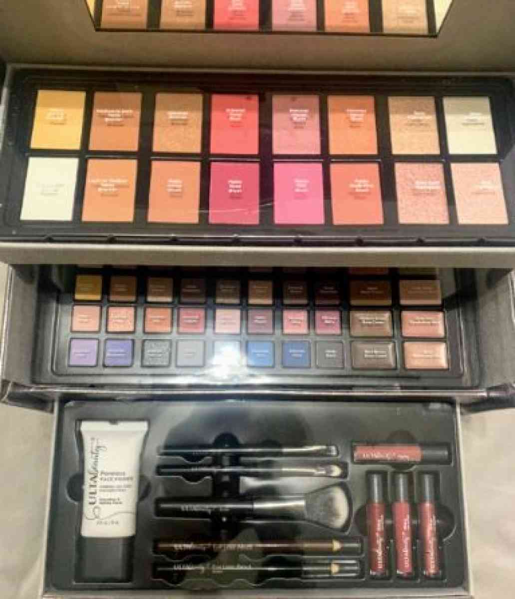 ULTA Flirty and Flawless Makeup Kit - Glendale, Arizona - FleaMarketBay