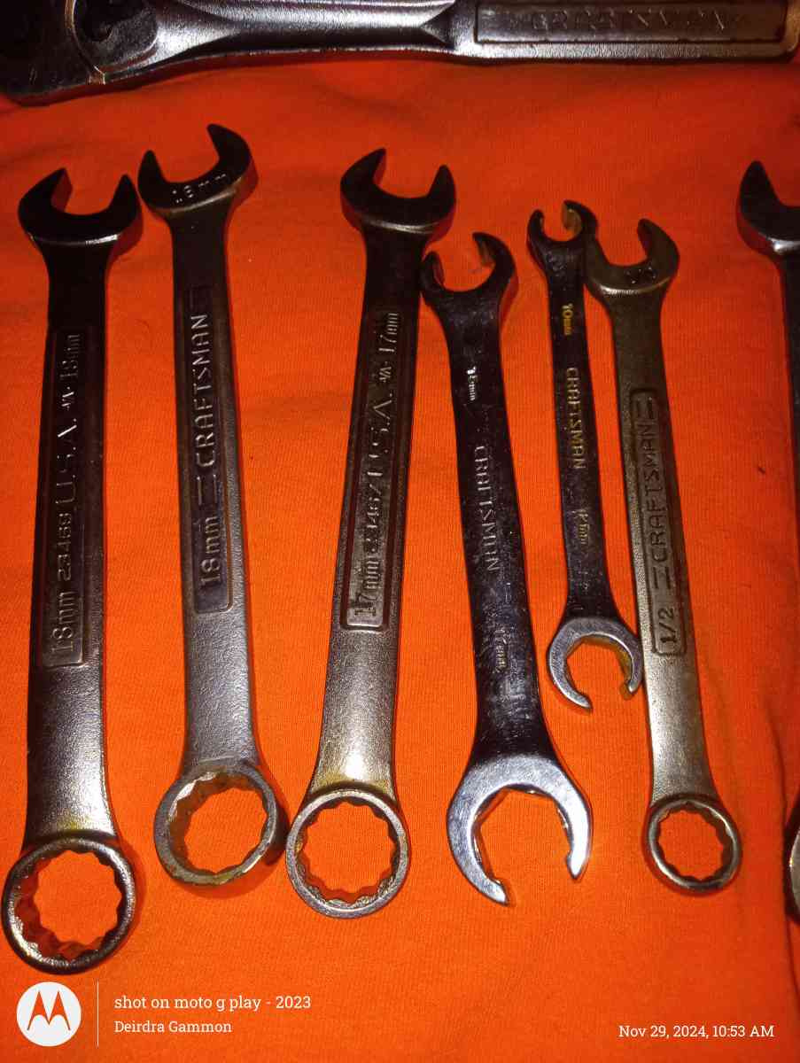 Set of Wrenches Craftsman and Socket Wrench Craft also - Heflin, Alabama - FleaMarketBay