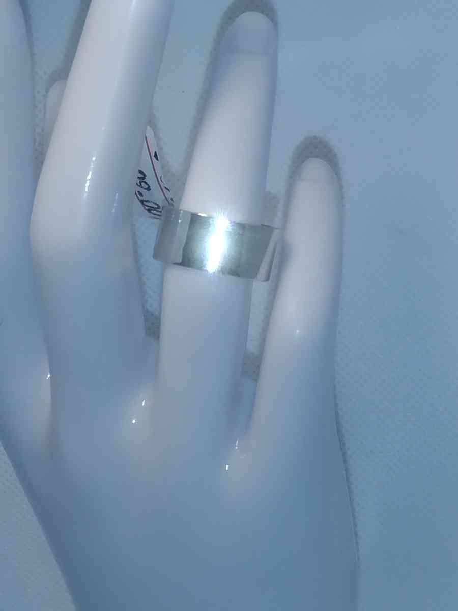 Wide Band Retro Geometric Ring - Roanoke, Virginia - FleaMarketBay