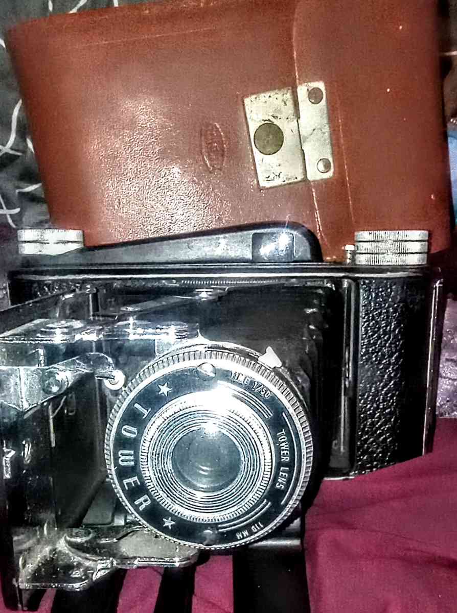 vintage folding Tower camera - Colorado Springs, Colorado - FleaMarketBay