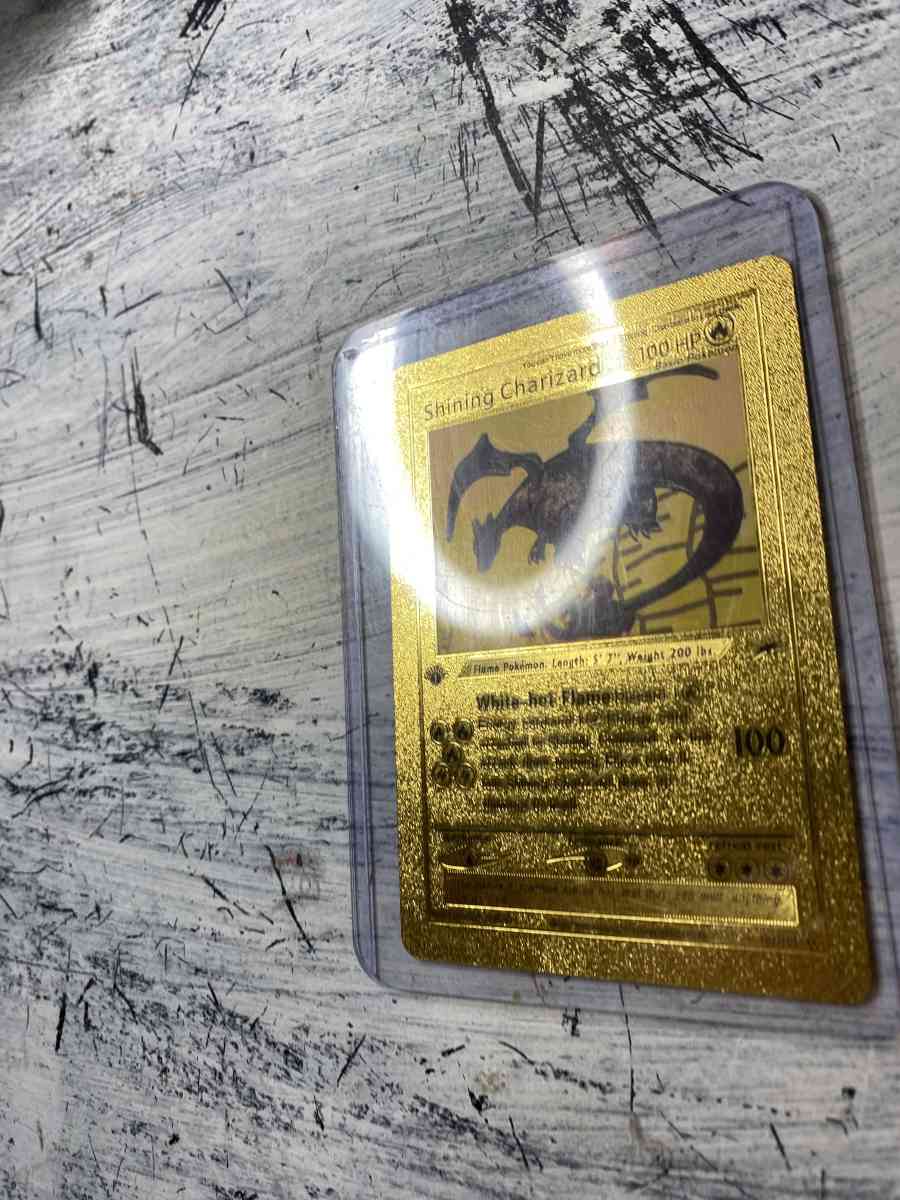 Rare Shing Charizard Solid Gold