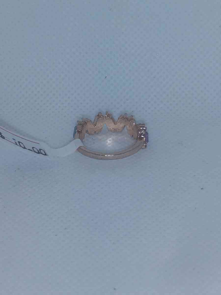 Multi Color Vs Chic Rhinestone Ring - Roanoke, Virginia - FleaMarketBay