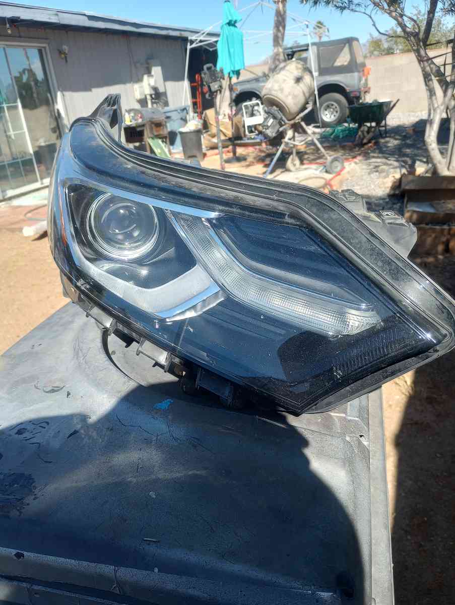 2018 to 2021 Chevy equinox headlights and fog lights - Benson, Arizona - FleaMarketBay