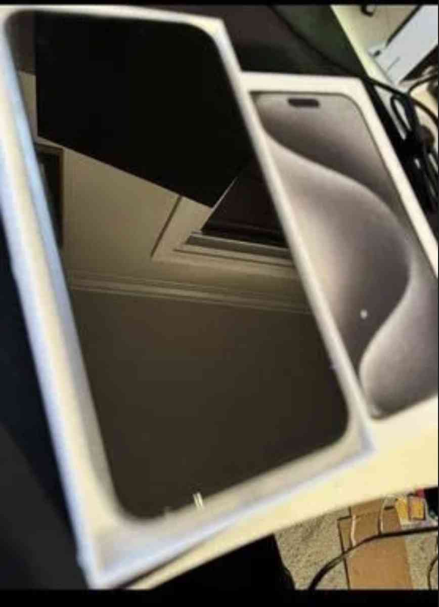 iPhone 15 pro max 1Tb - Lincolnton, North Carolina - FleaMarketBay