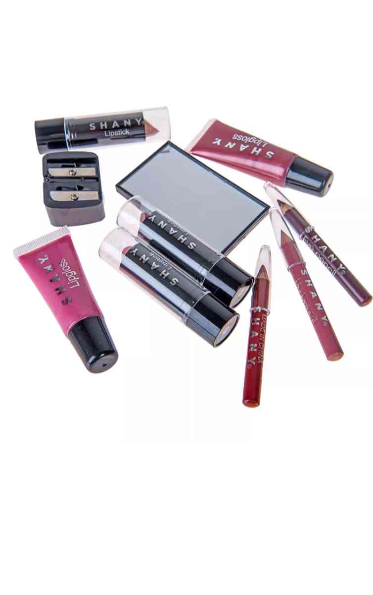 Shany carry all trunk Makeup - North Miami Beach, Florida - FleaMarketBay