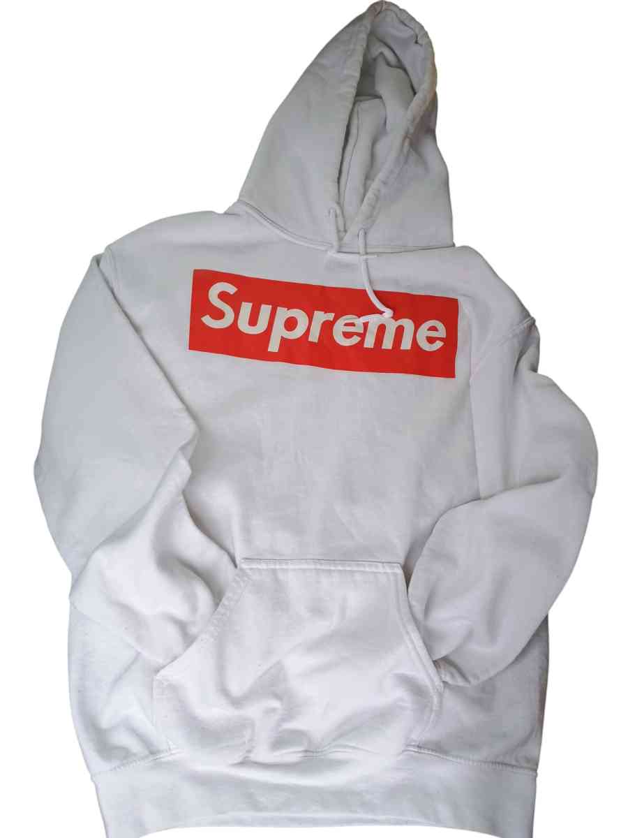 mens designer hoodies hats gloves womans hats and scarves - Terre Haute, Indiana - FleaMarketBay