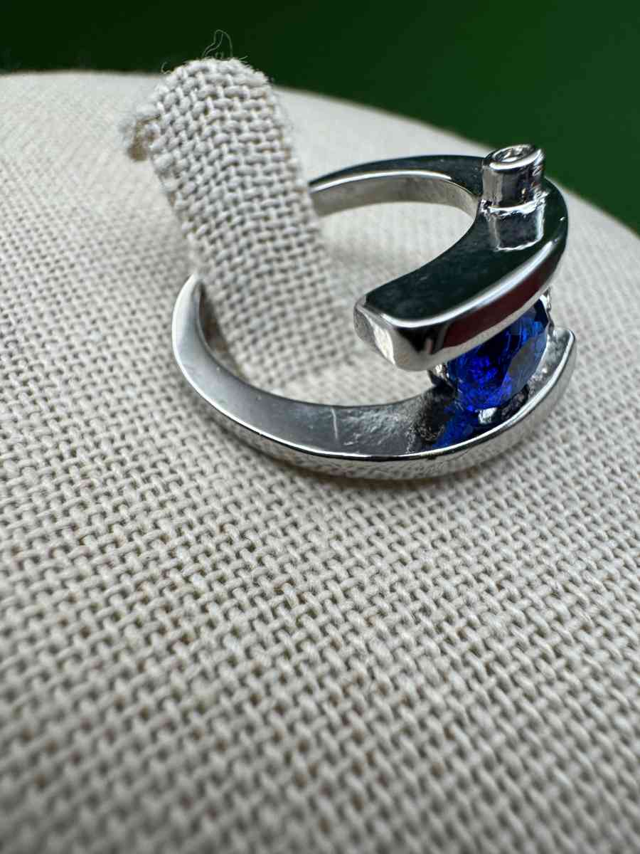 2023PTT New Beautiful  Silver Color Blue Gemstone Geometric - Gallatin, Tennessee - FleaMarketBay