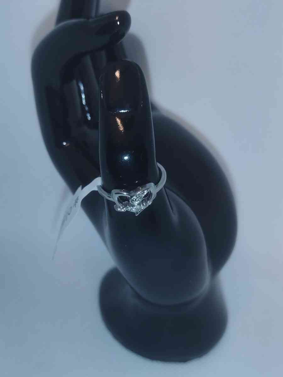 Silver Open Heart Shaped Ring GA - Roanoke, Virginia - FleaMarketBay