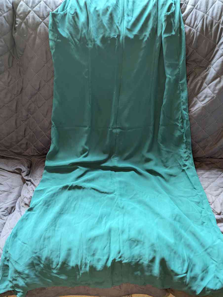 green dress - San Antonio, Texas - FleaMarketBay