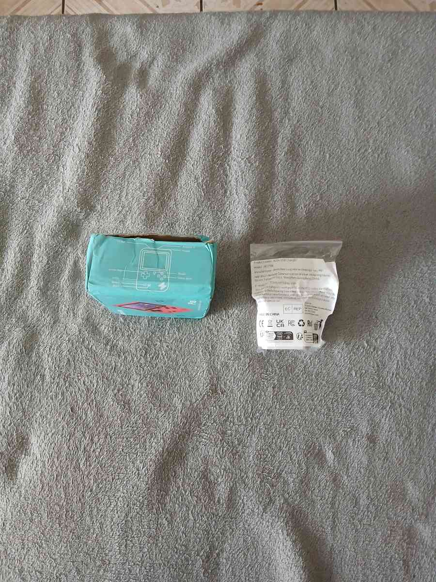 Game Box Plus 500 In 1 Digital Handheld System 8 Bit - North Hollywood, California - FleaMarketBay