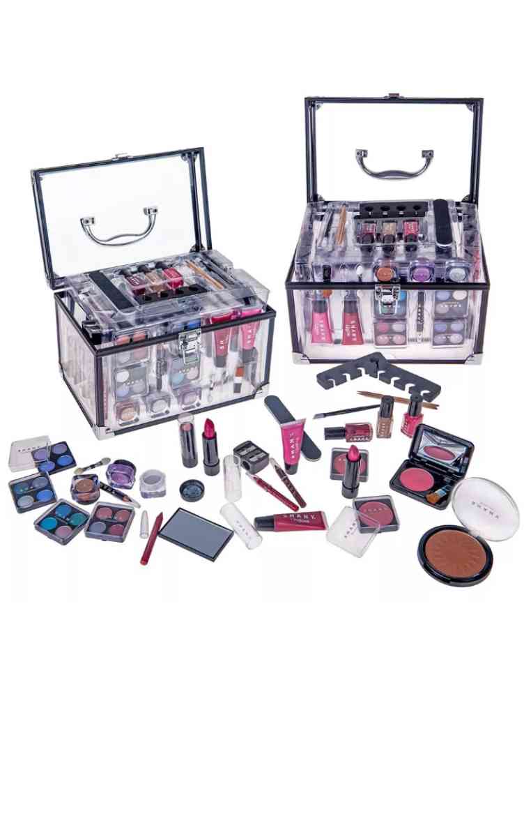 Shany carry all trunk Makeup - North Miami Beach, Florida - FleaMarketBay