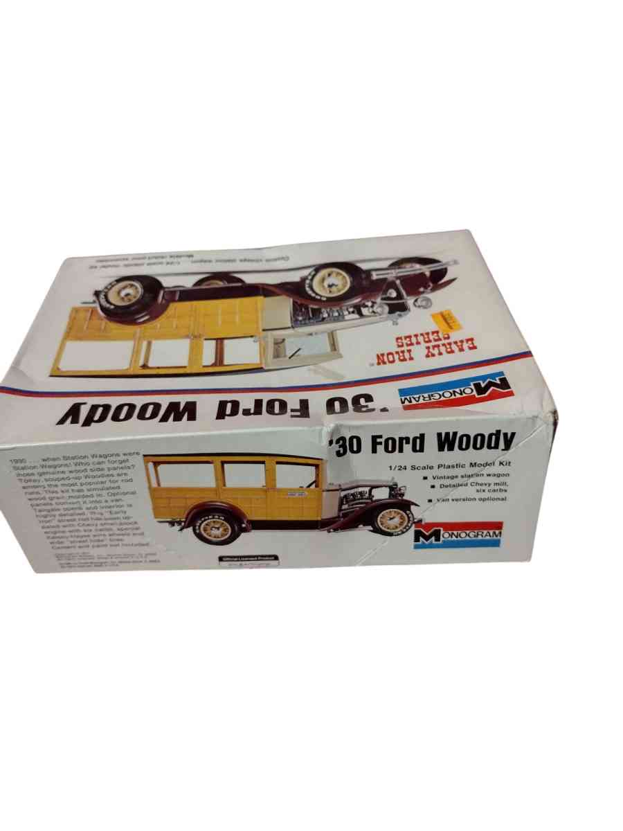 yellow 30s ford woody model car kit - Saint Louis, Missouri - FleaMarketBay