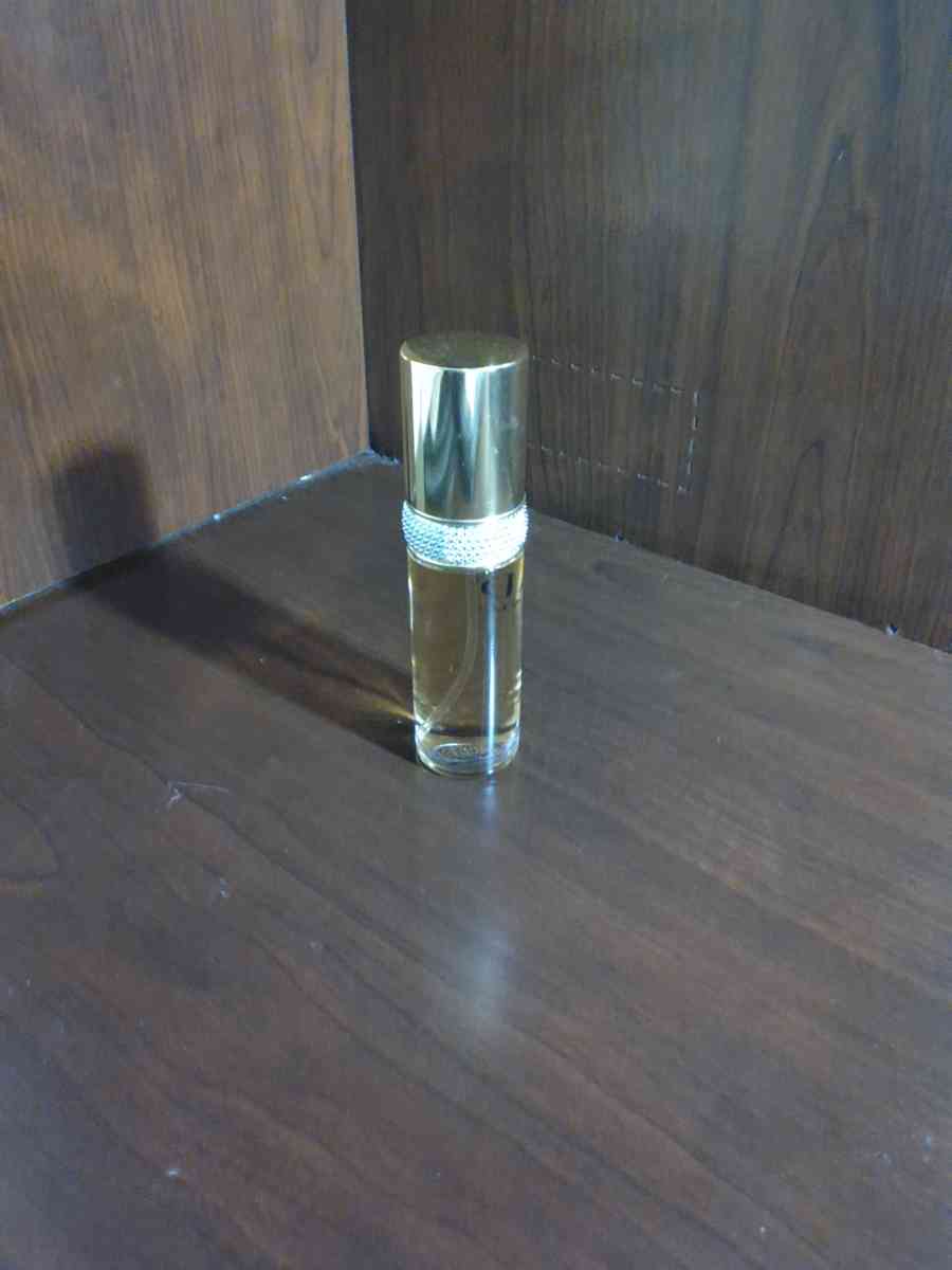 Elizabeth Taylor White Diamonds Perfume - Roanoke, Virginia - FleaMarketBay