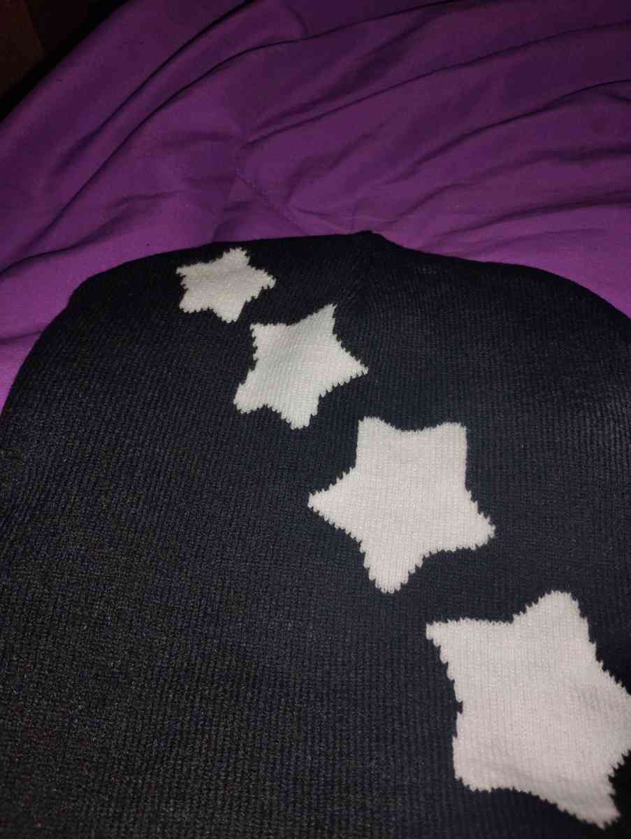 2 new hats - Saint Joseph, Missouri - FleaMarketBay