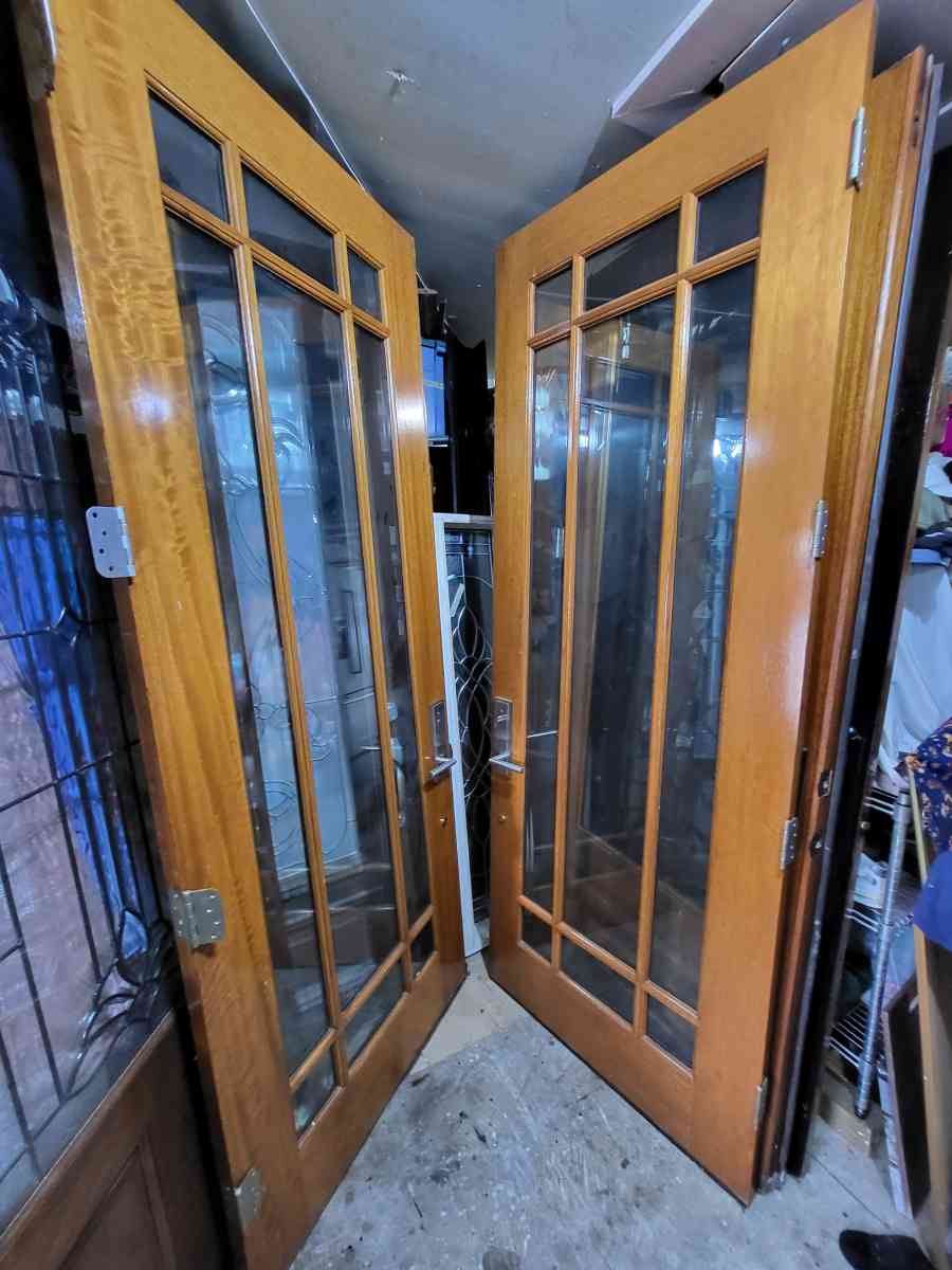 Mahogany Solid good front doble door 72x95 asking for price - Houston, Texas - FleaMarketBay