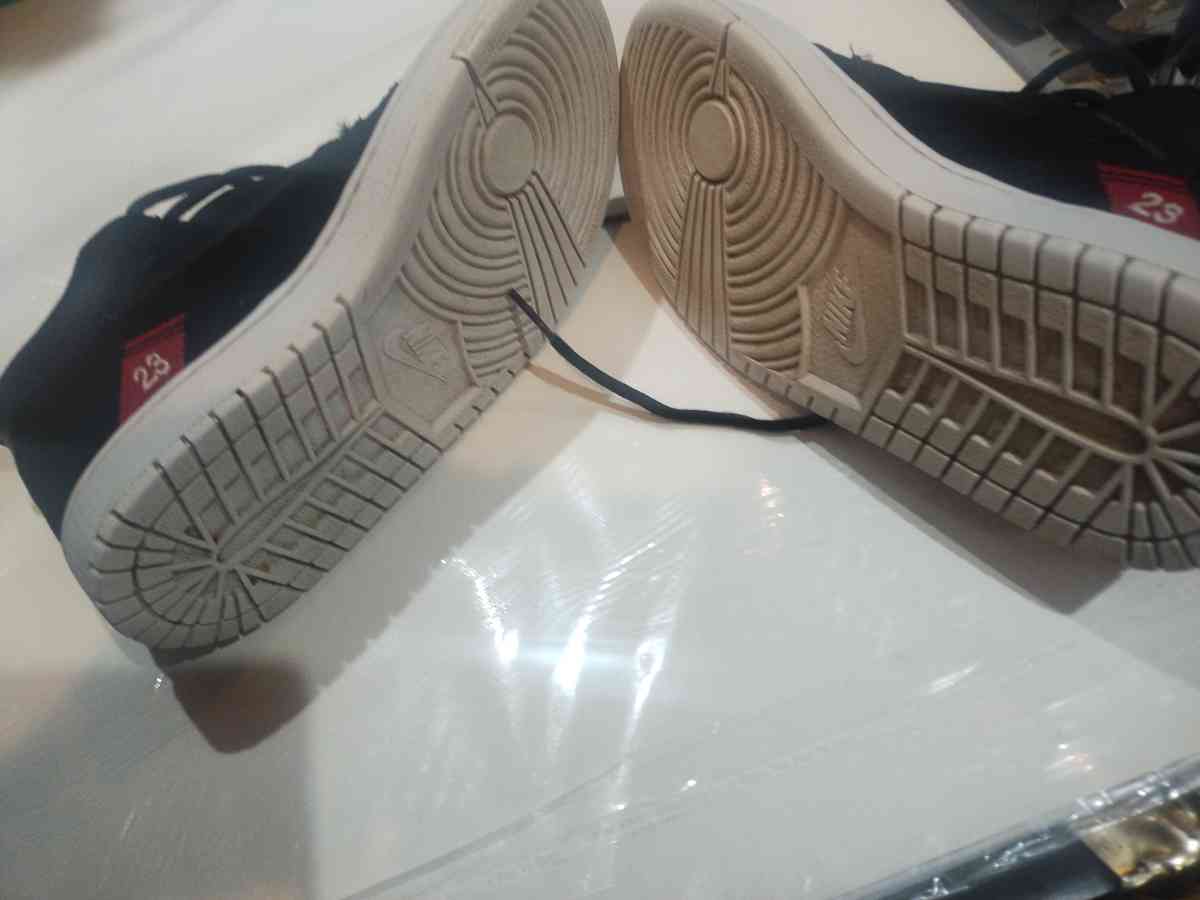 Nike Air Jordans Size 45Y - Kirkwood, Delaware - FleaMarketBay