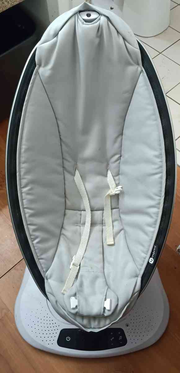 4 moms baby swing - Houston, Texas - FleaMarketBay