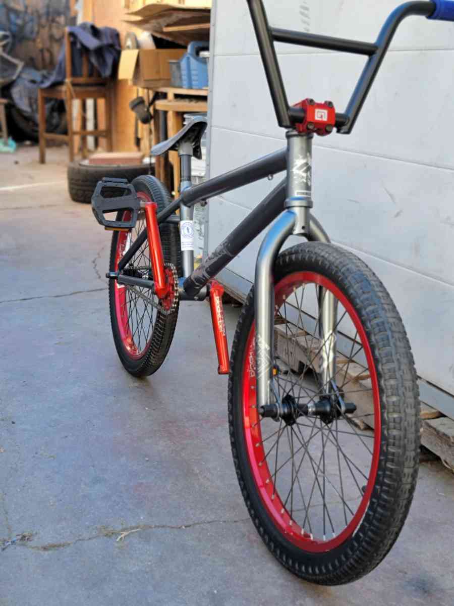 20 inch bmx - Compton, California - FleaMarketBay