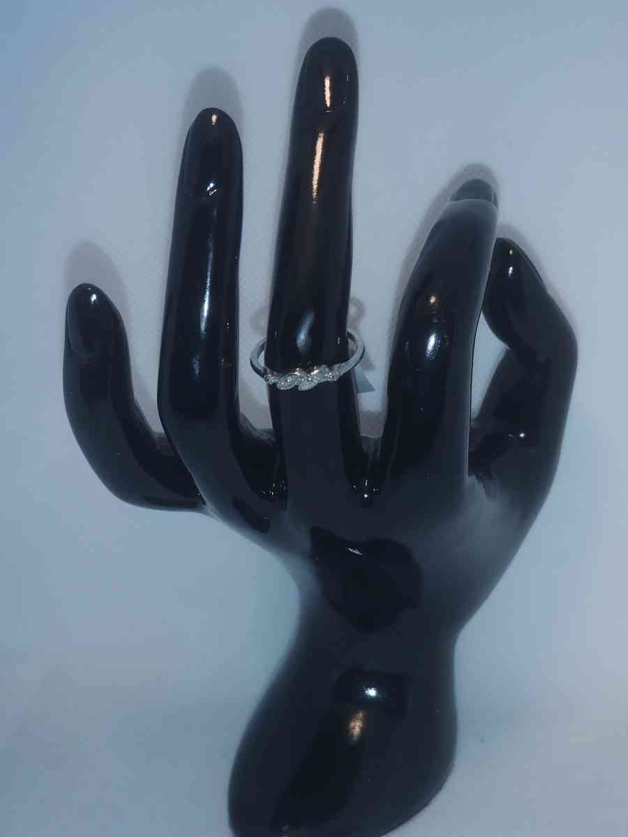 Leaf Design Silver Ring GA - Roanoke, Virginia - FleaMarketBay