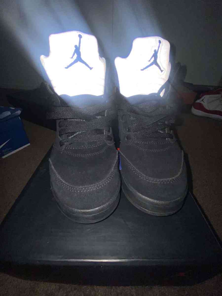 Racer Blue Jordan 5 - Admire, Kansas - FleaMarketBay