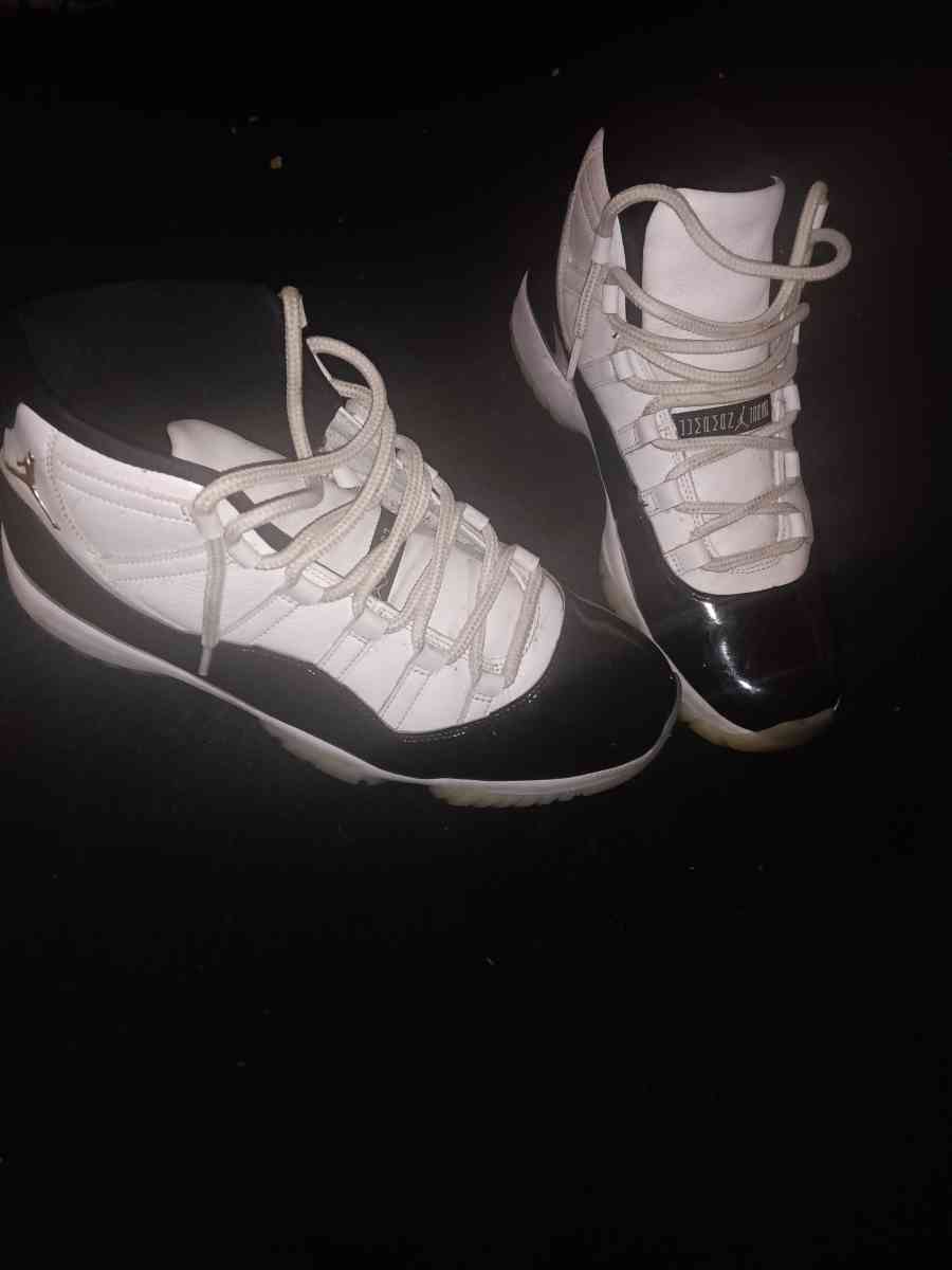 Air Jordan 11 Retro Concord  Defining Moments Pack  White  M - Decatur, Georgia - FleaMarketBay