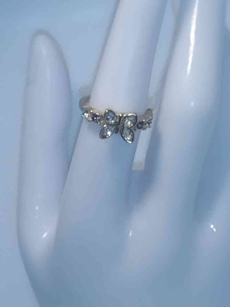 White Butterfly ring - Roanoke, Virginia - FleaMarketBay