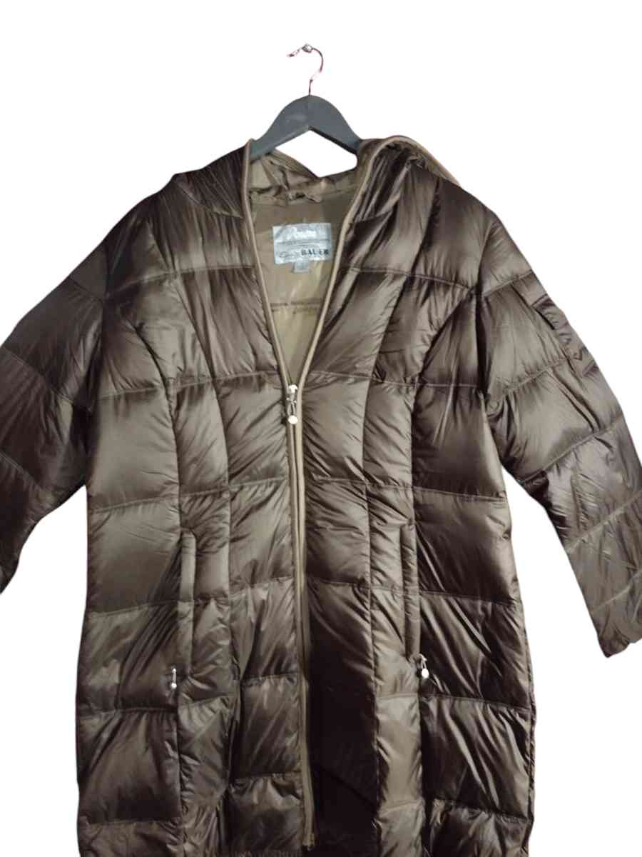 Eddie Bauer brown goose down puffer coat - Saint Louis, Missouri