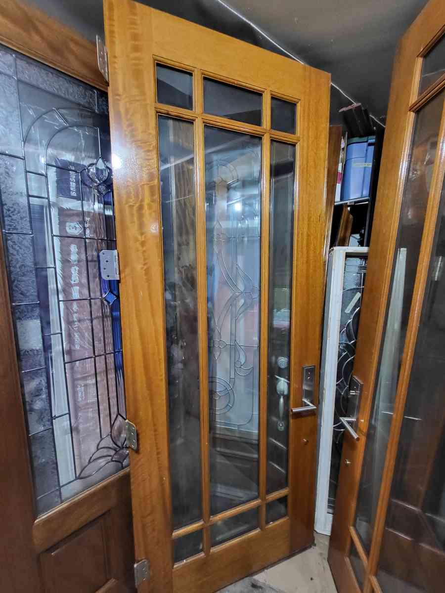 Mahogany Solid good front doble door 72x95 asking for price - Houston, Texas - FleaMarketBay