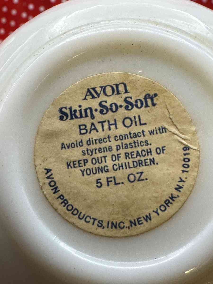 1049Three Avon Milk Glass Containers Two Pitchers  Bell - Gallatin, Tennessee - FleaMarketBay