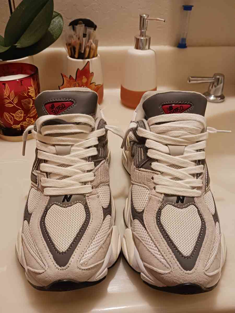 New Balance 9060s Rain Cloud Grey - Novato, California - FleaMarketBay