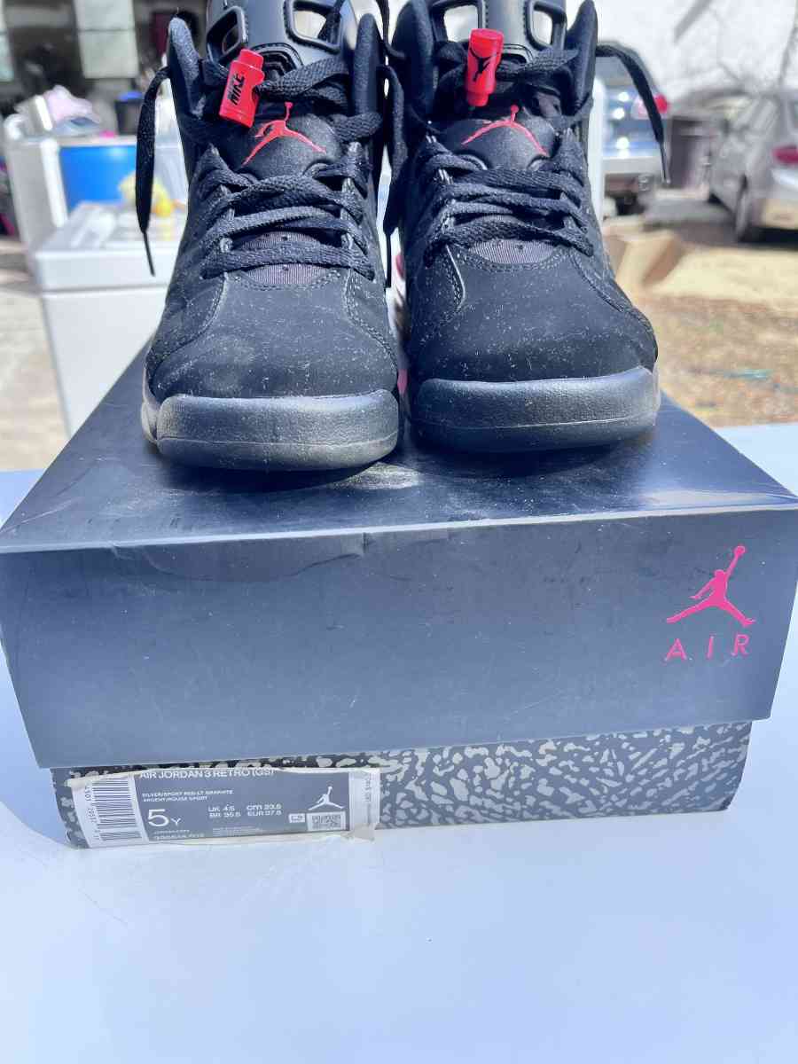 black nikkie shoes - Fayetteville, North Carolina - FleaMarketBay