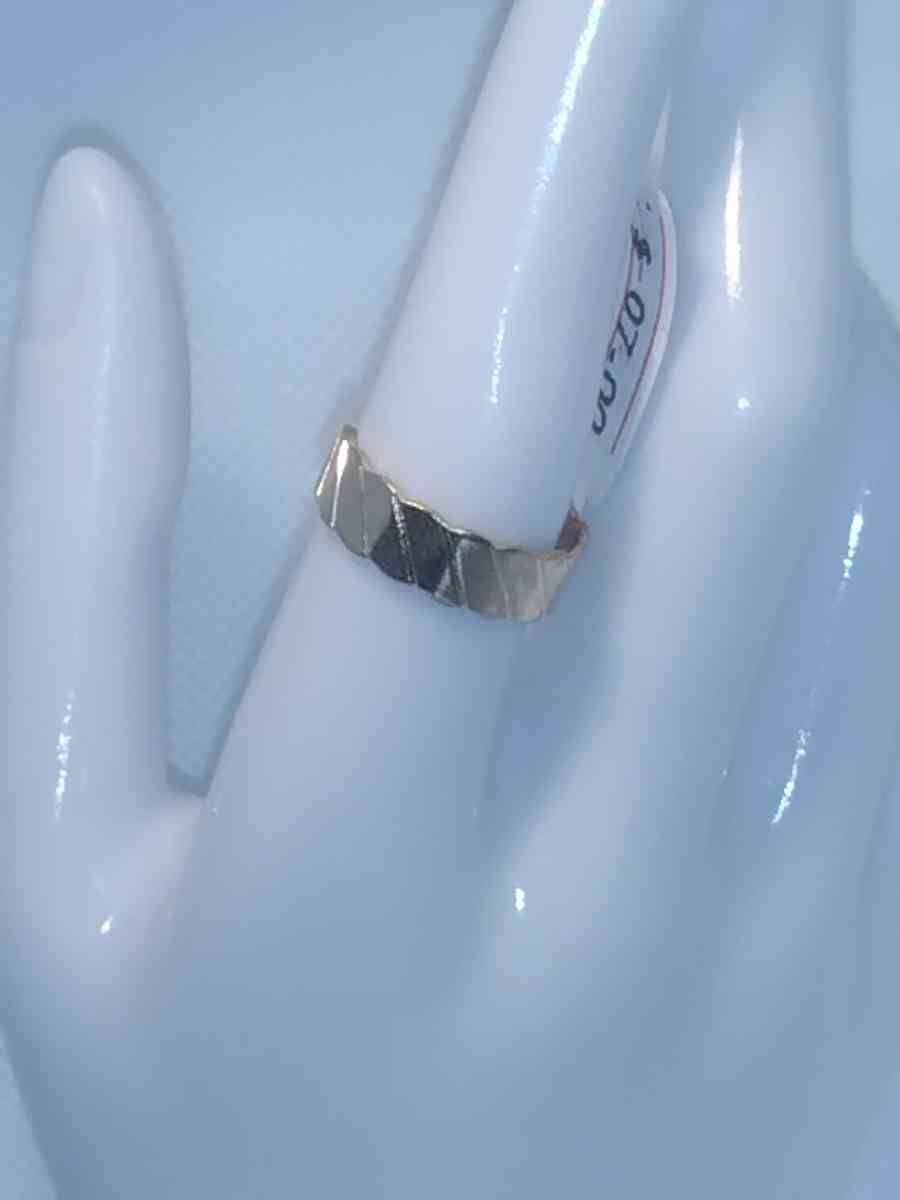 Open Slant Chic Rhinestone Ring - Roanoke, Virginia - FleaMarketBay