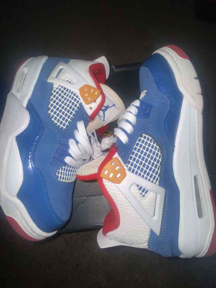 Messy Room Jordan 4 - Admire, Kansas - FleaMarketBay