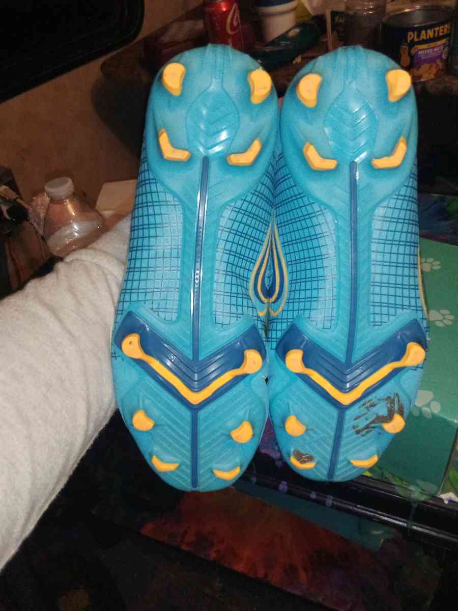 kids cleats - Acme, Louisiana - FleaMarketBay