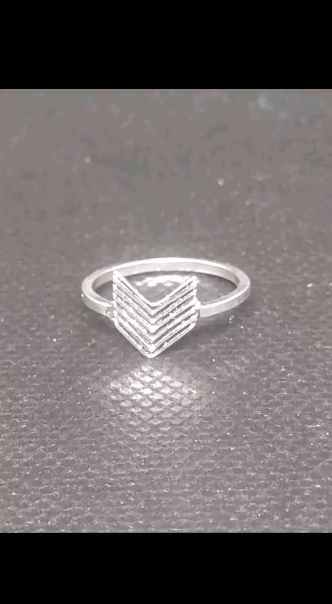 Arrow Ring Silver - Roanoke, Virginia - FleaMarketBay