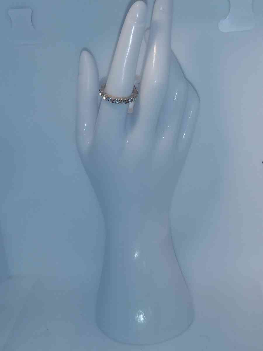 Medium White Stones Chic Rhinestone Ring - Roanoke, Virginia