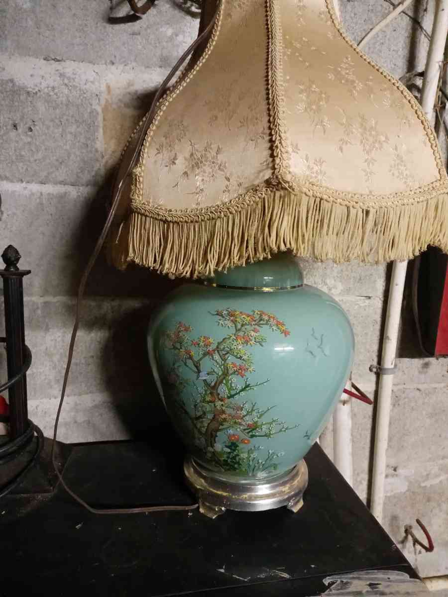 Antique Chinese Lamp - Newberry, South Carolina