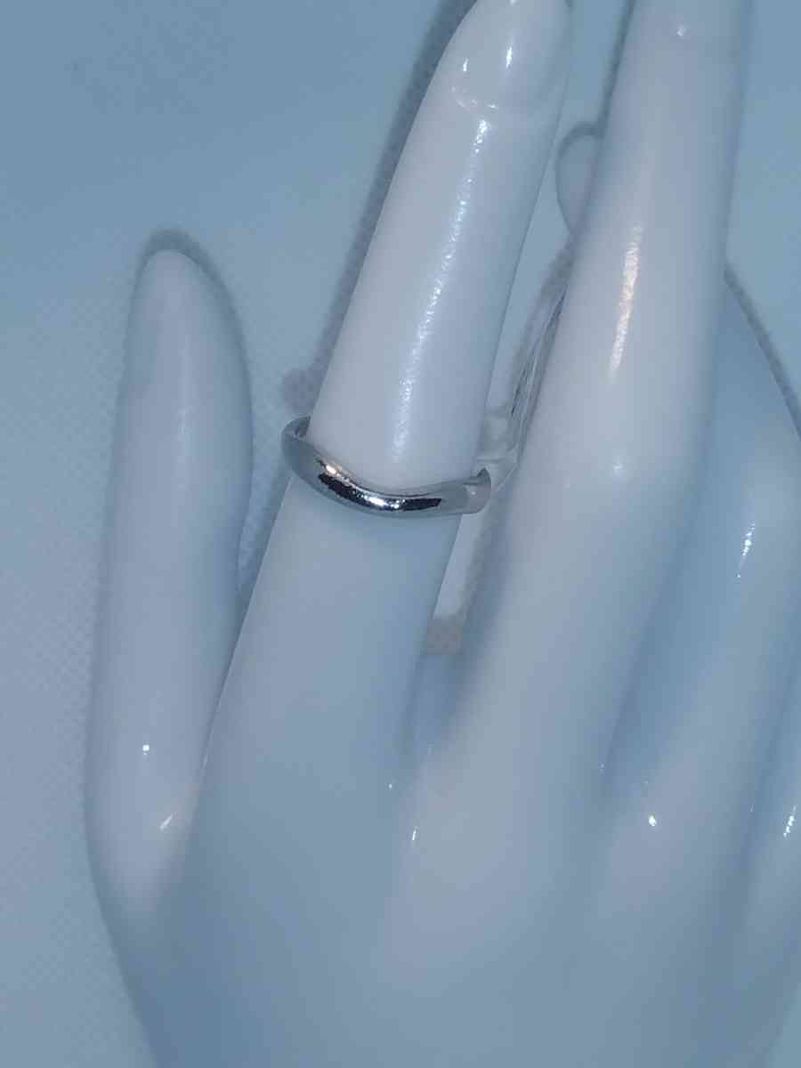 Wavy Retro Geometric Ring - Roanoke, Virginia - FleaMarketBay