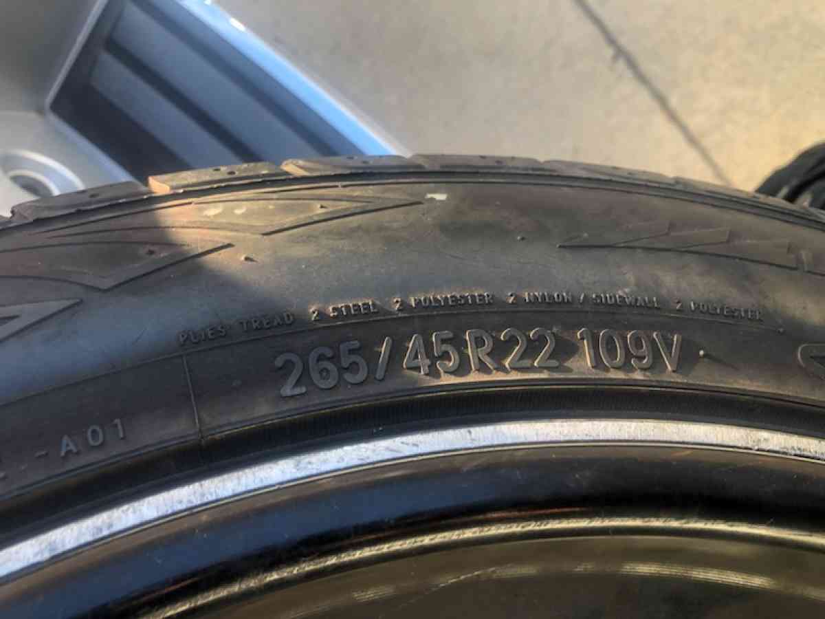22 inch rims with tires - Grand Saline, Texas - FleaMarketBay