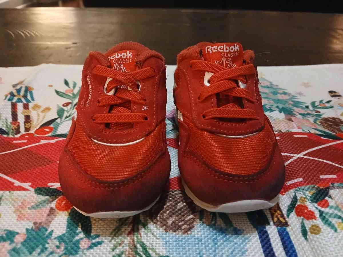 Baby shoes Reebok size 4C - Indianapolis, Indiana