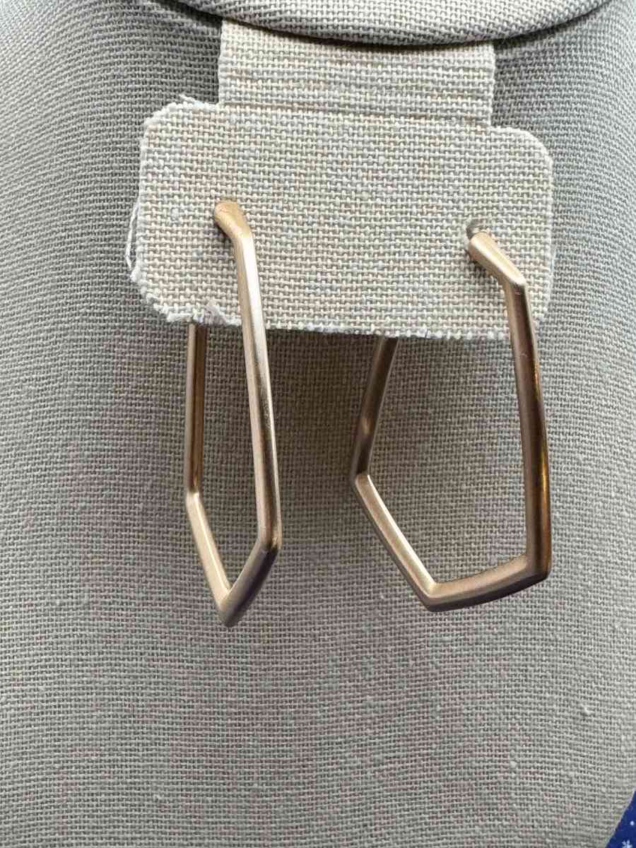 2015PITT Kendra Scott Lonnie Rose Gold Plated Over Brass Ang - Gallatin, Tennessee - FleaMarketBay