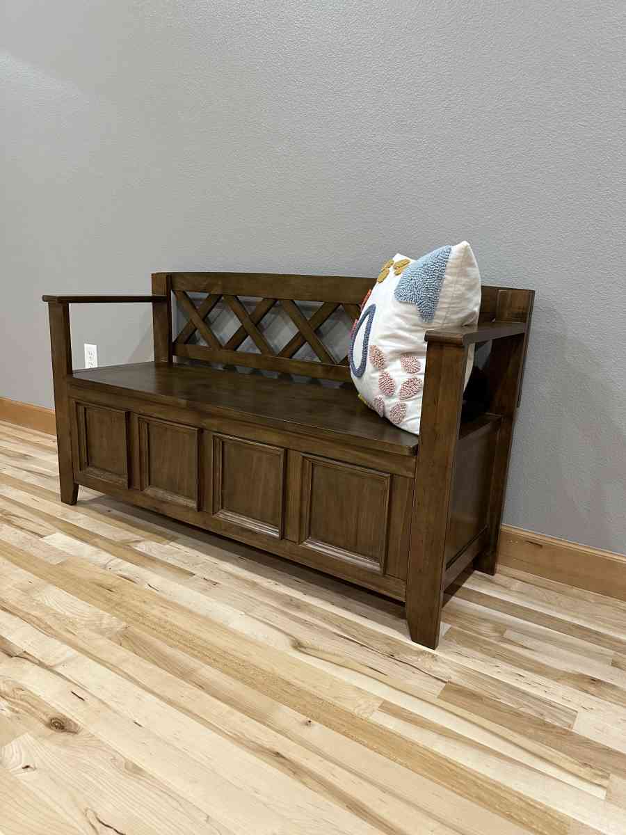 Amherst Entryway WoodStorage Bench - Portland, Oregon - FleaMarketBay