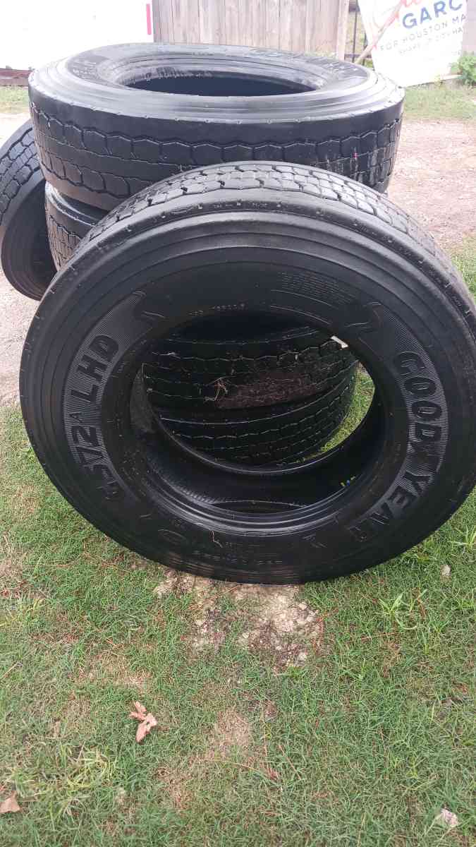 7 Goodyear Tires for Big Rig