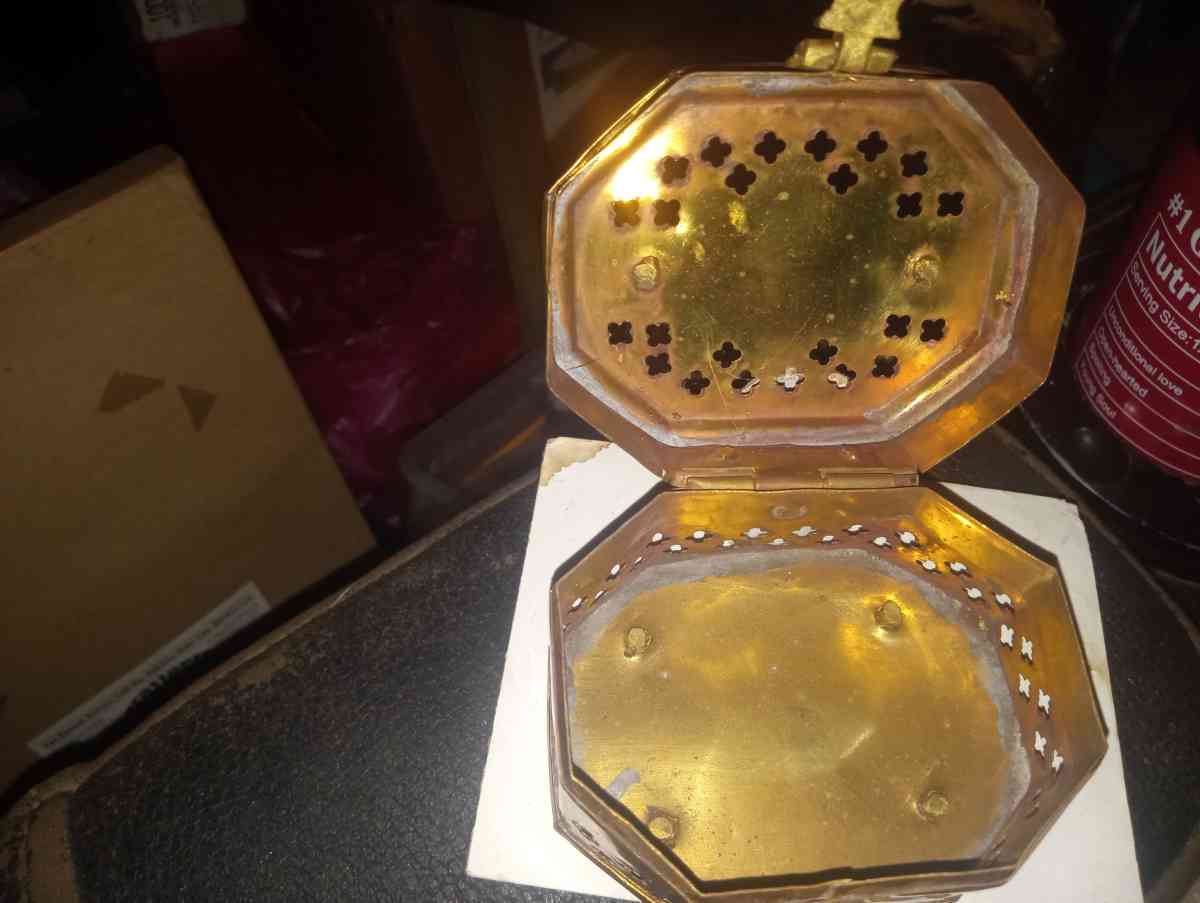 Vintage large Brass Cricket Box top swing handle front latch - Cleveland, Ohio - FleaMarketBay