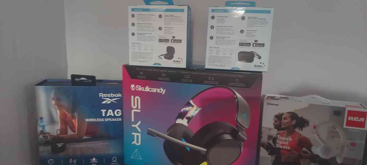 wireless Headphone EarBuds speaker - Manassas, Virginia - FleaMarketBay