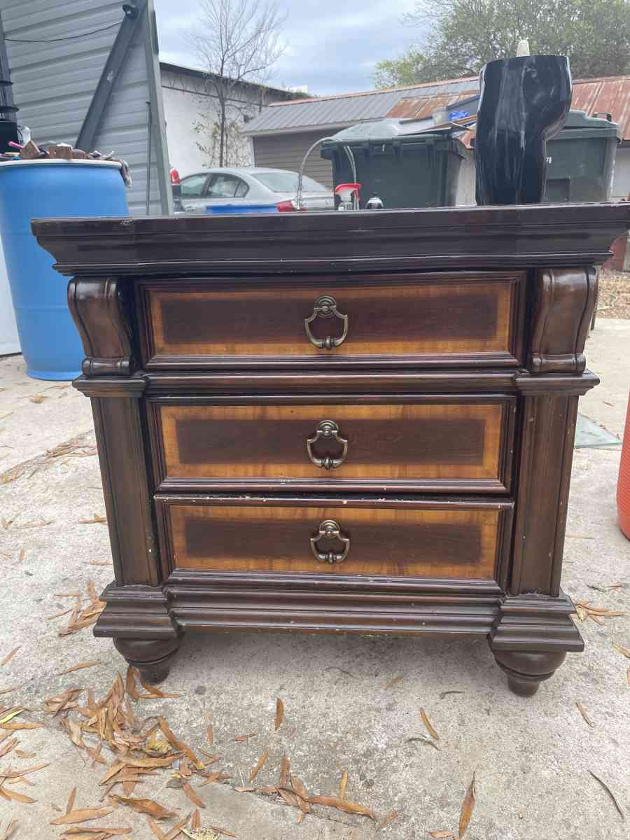 bed room furniture - Fayetteville, North Carolina