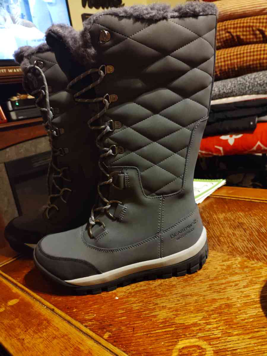 bearpaw winter boots - Abington, Pennsylvania