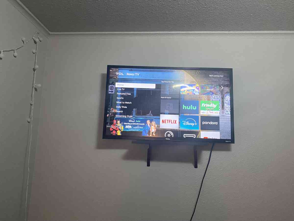 television - Fayetteville, Arkansas - FleaMarketBay