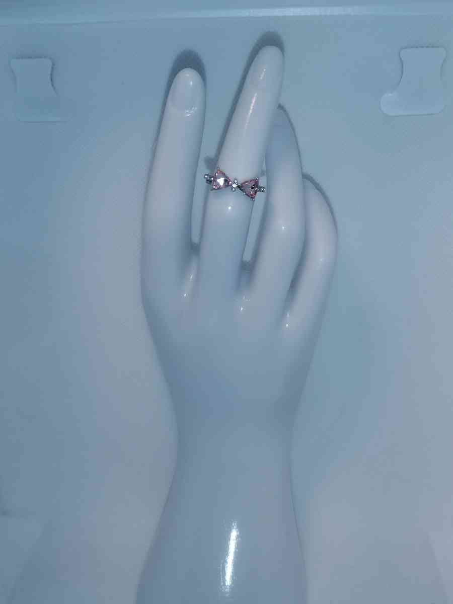 Pink Bow Ring - Roanoke, Virginia - FleaMarketBay